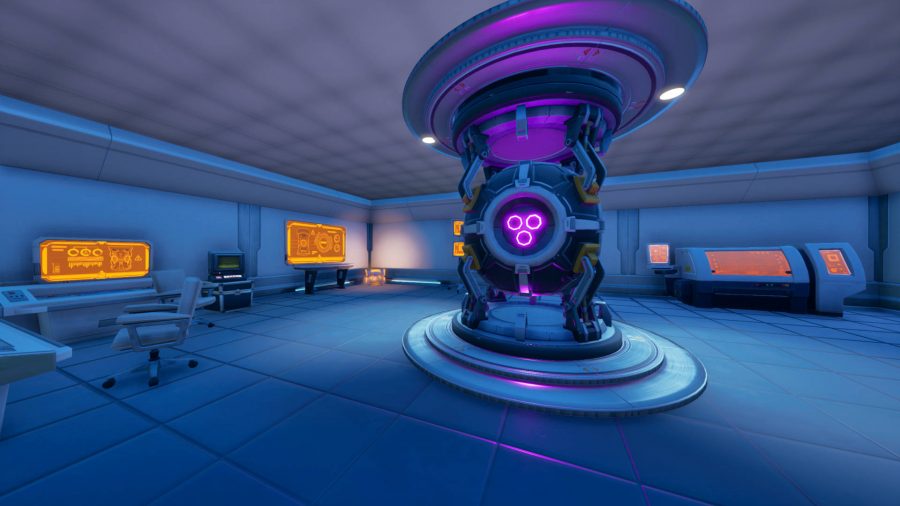 fortnite Aktiviere Gegenmaßnahme Gerätestandort Das große Ding mitten im Raum ist das Fortnite-Gegenmaßnahmengerät. Links davon ist ein Computer zu sehen.