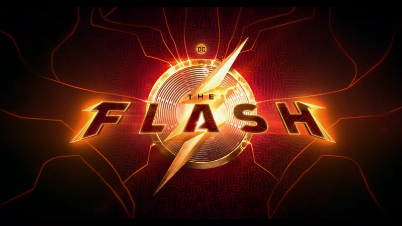 Ezra Miller enthüllt einen schnellen Blick auf die Zeitreise-Turbulenzen des Flash-Films