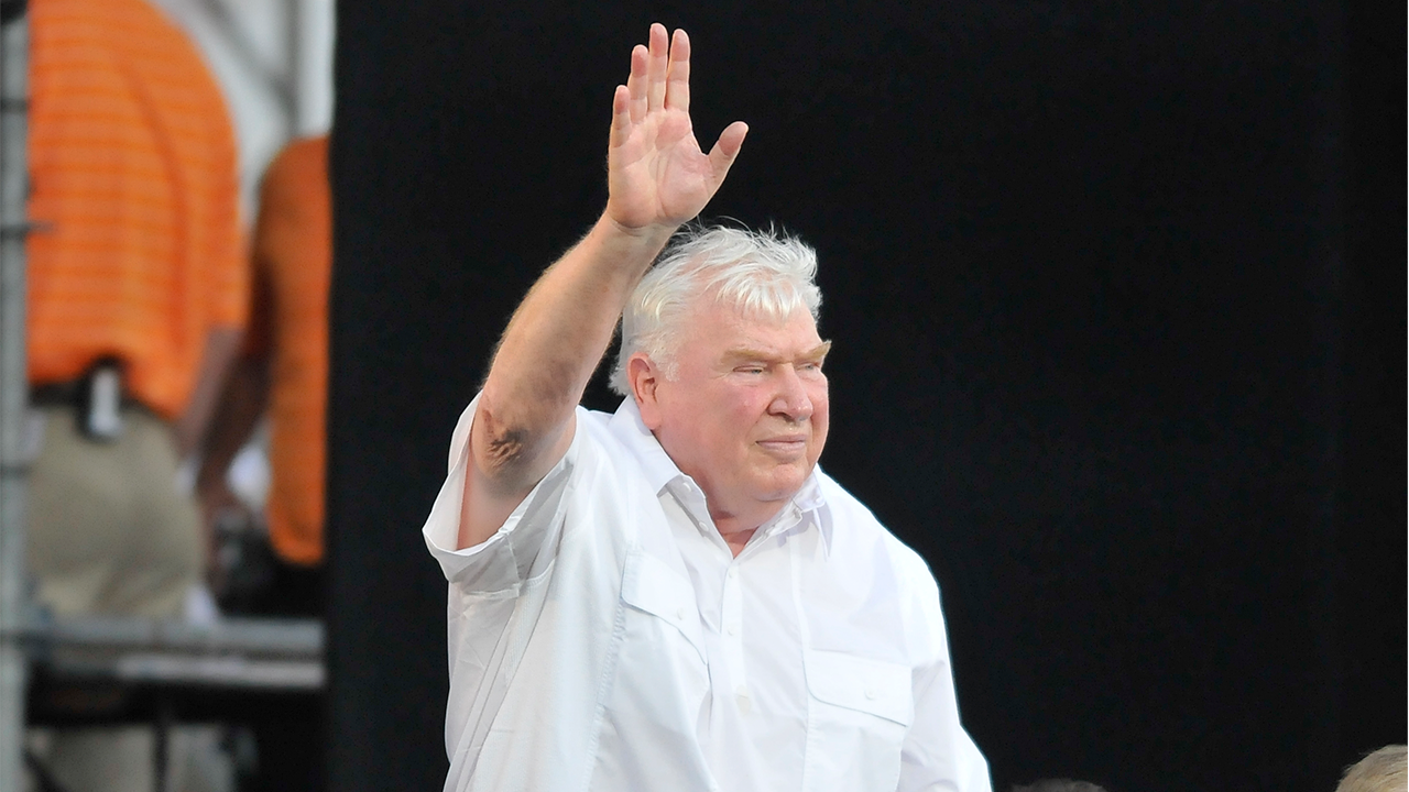 John Madden, NFL-Trainer der Hall of Fame, Sender und der Name hinter Madden NFL Football, stirbt im Alter von 85 Jahren