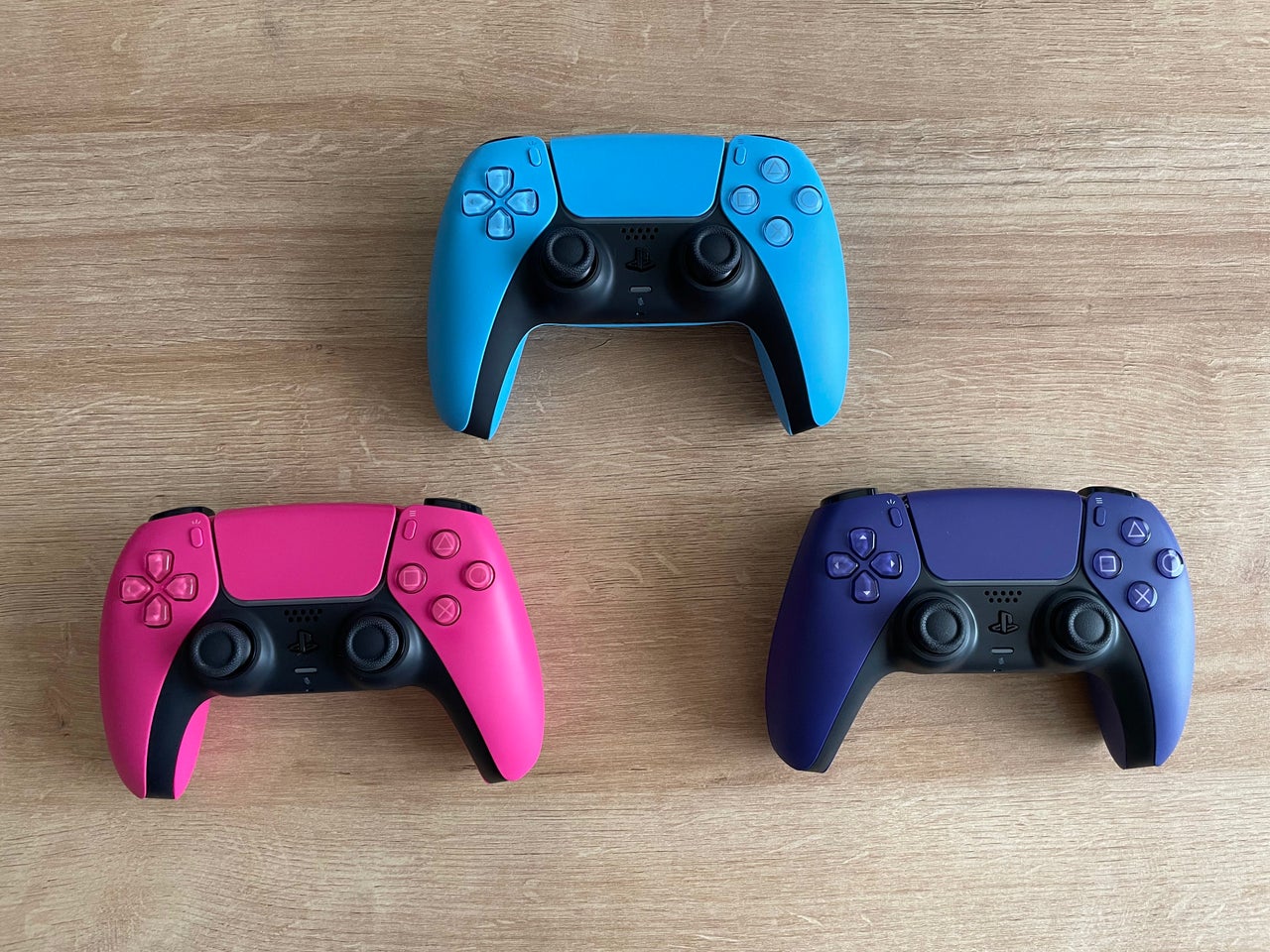 Schauen Sie sich die neuen Konsolenabdeckungen und DualSense-Farben der PS5 an