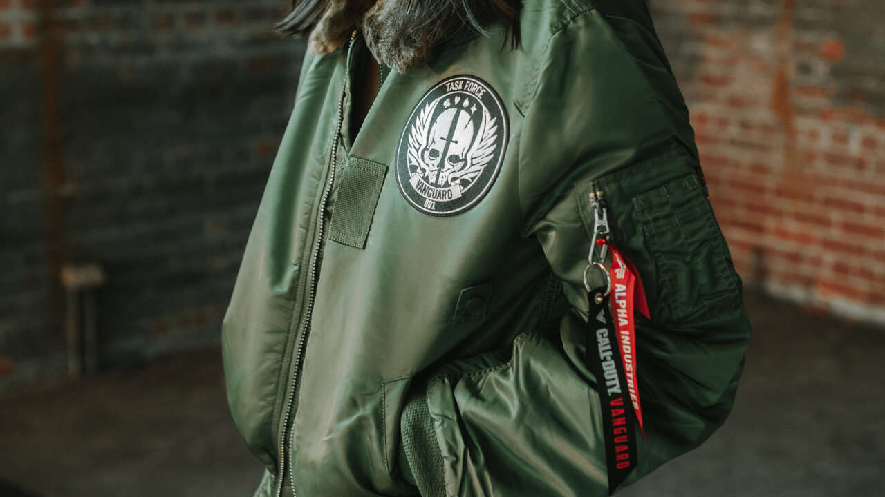 Call of Duty Bomberjacke im Wert von 300 US-Dollar enthüllt