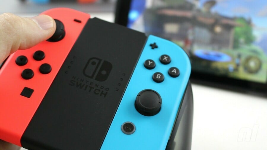 Joycon im Griff