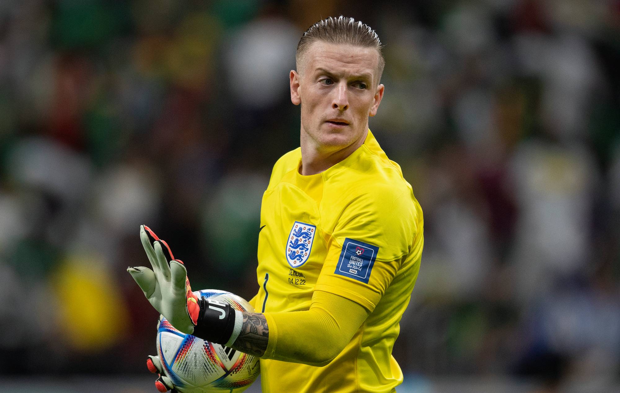 Jordan Pickford bekommt Gaming-Setup nach Katar geliefert, um „Fortnite“ zu spielen