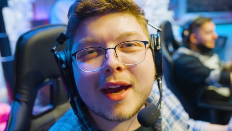 Warzone 2-Star Aydan wurde mit einem langen Twitch-Verbot wegen „sexuell expliziten Verhaltens“ geschlagen