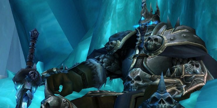 Der Lichkönig sitzt im Videospiel World of Warcraft auf seinem Thron