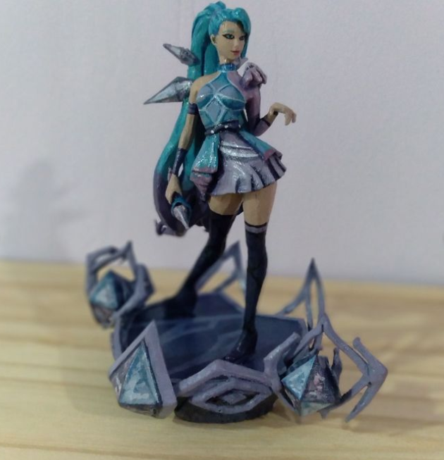 sera1.png STL file Seraphine LOL league of legends・3D printing template to download