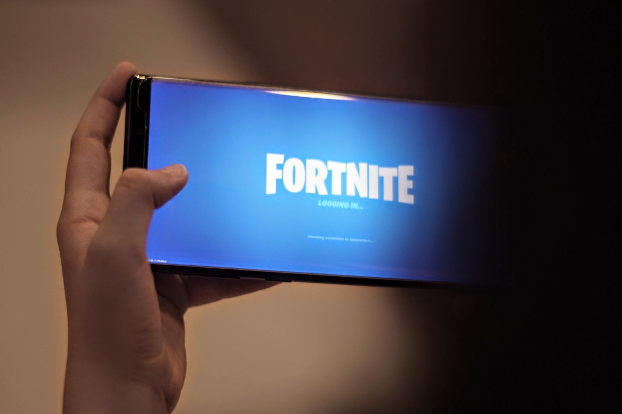 US-Polizisten zufolge hat ein Mann ein 15-jähriges Mädchen beim Fortnite-Spielen getroffen und sie dann vergewaltigt