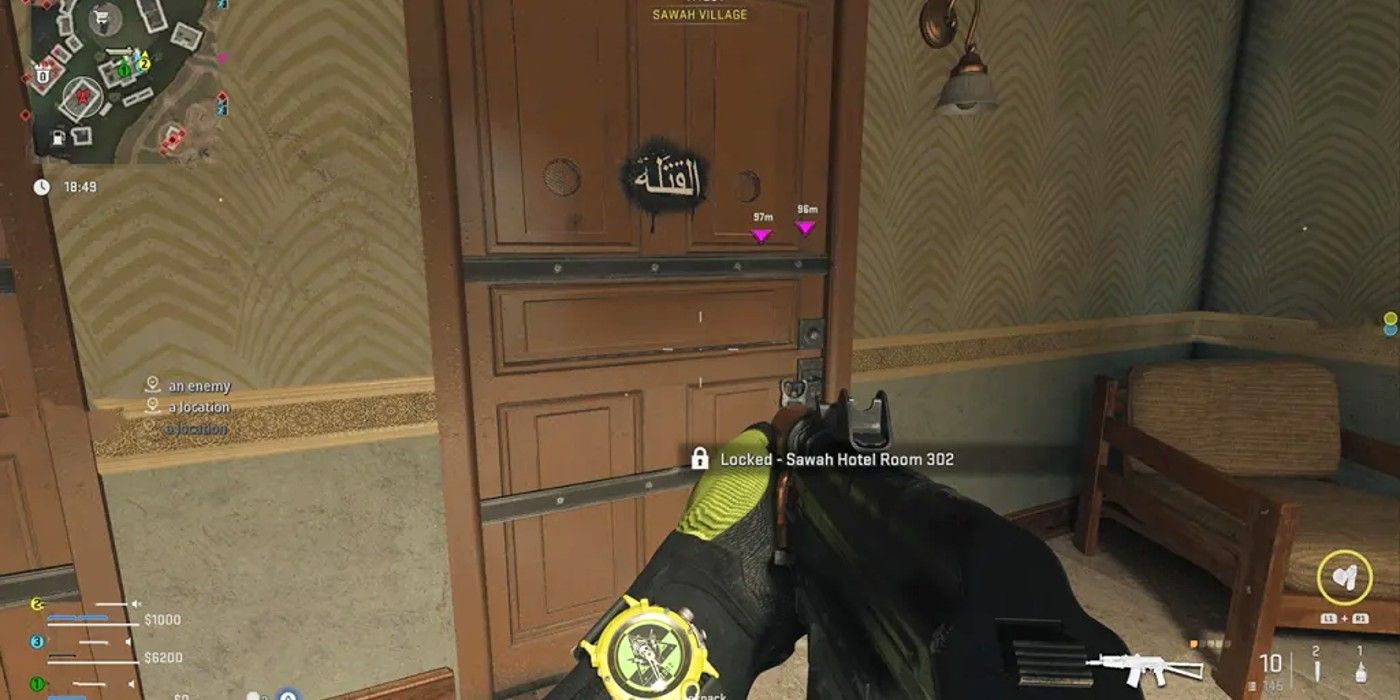 Ein Spieler, der sich Raum 302 in Warzone 2 DMZ ansieht
