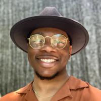 Anthony Jones - Autor