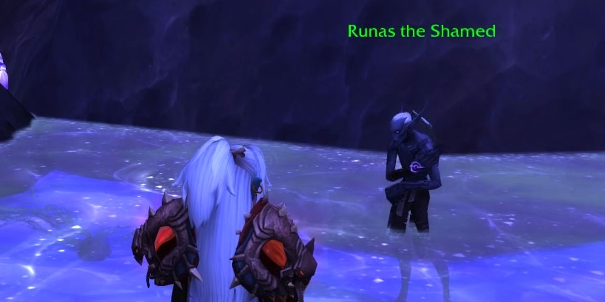 Runas steht in einer Höhle, kurz bevor er sich in World of Warcraft in einen Verdorrten verwandelt