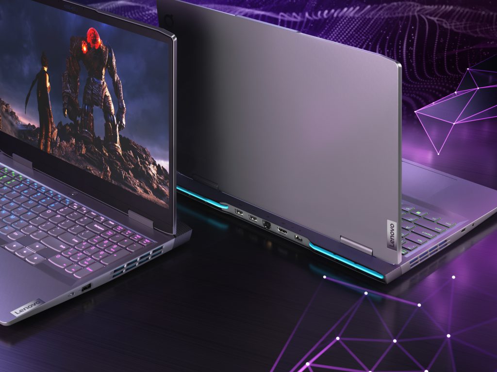 Zwei Laptops öffnen sich Rücken an Rücken und zeigen die Anschlüsse