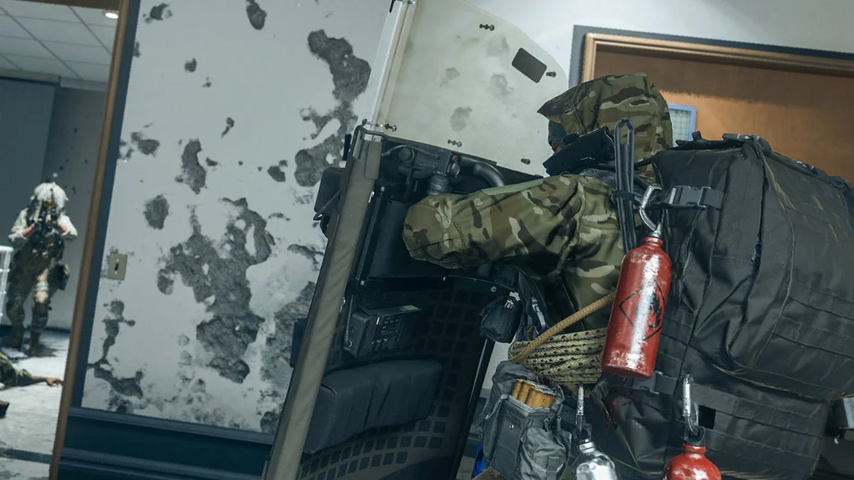 How To Kill The Pyro Commander In Warzone 2 Dmz Find Mission Friendly Fire