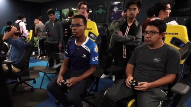 Eine wachsende Zahl von HBCUs nimmt eSports in ihren Lehrplan auf, um Studenten anzuziehen.