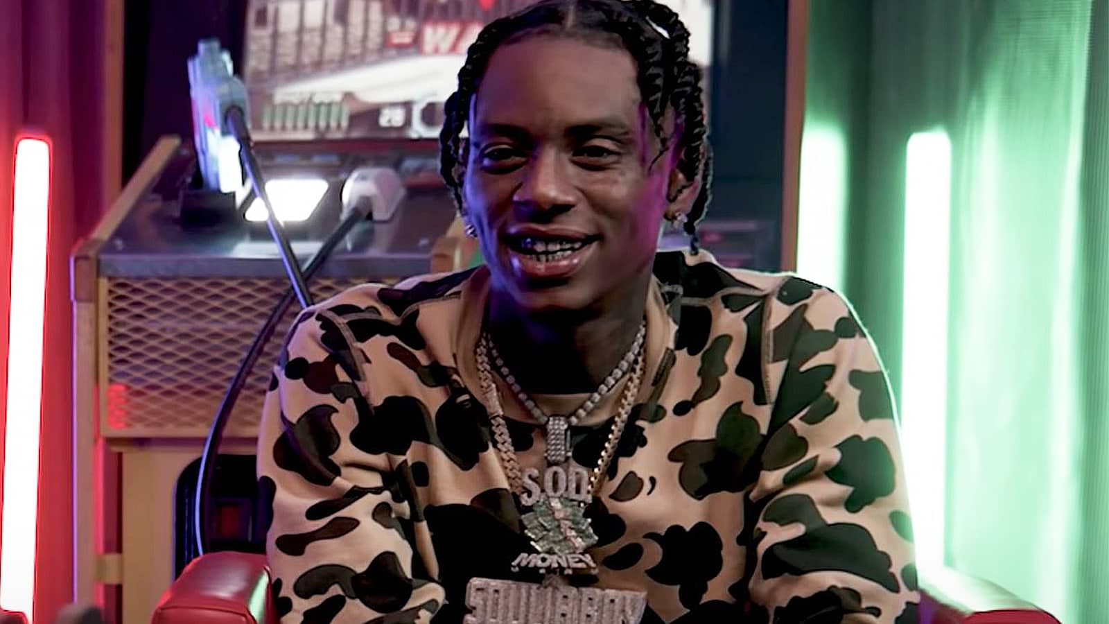 Soulja Boy flippt aus, nachdem er seine legendäre Tanzbewegung in World of Warcraft gesehen hat