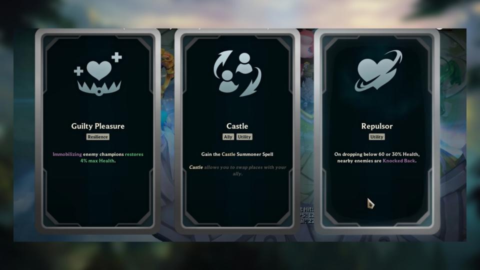 Sie können in jeder Runde aus drei zufälligen Erweiterungen wählen, die Ihren Charakter übermächtig machen oder sich perfekt zum Trollen eignen.  (Foto: Riot Games)