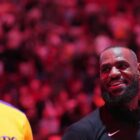 LeBron James und Anthony Davis spielen GTA V mit einem fehlerhaften Helm Creo Gaming